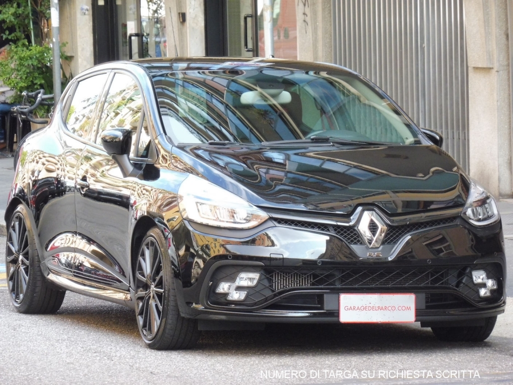 Auto Usate Varese Renault Clio Benzina TCe 220CV EDC Start&Stop 5 porte  Energy R.S. Trophy - PASSERI ALBERTO